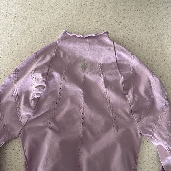 NWOT Free People Good Karma High Neck Layer Lavender XS/S Thumb Insert Active - Picture 7 of 7
